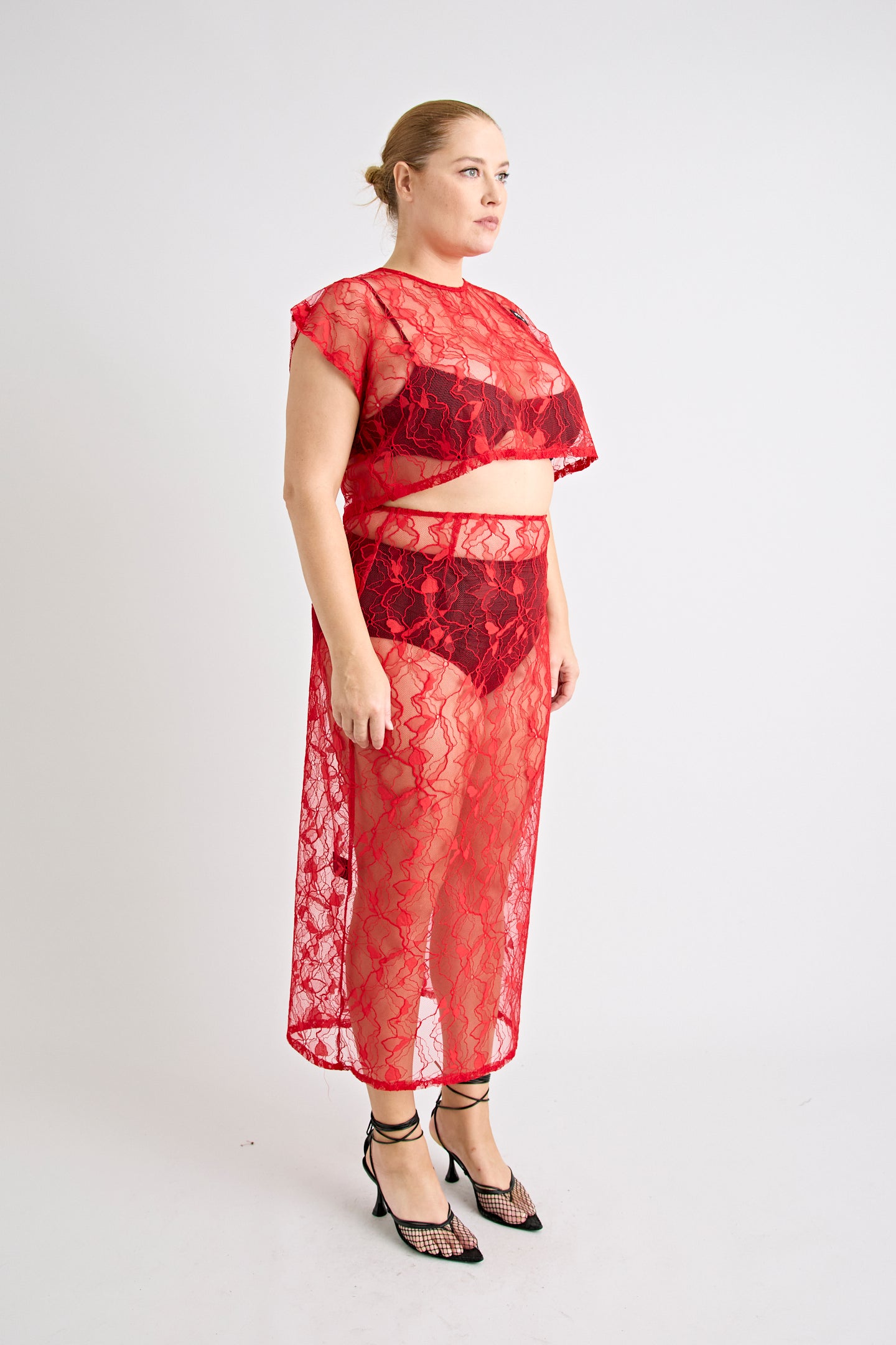 ASTRID LACE TOP | RED