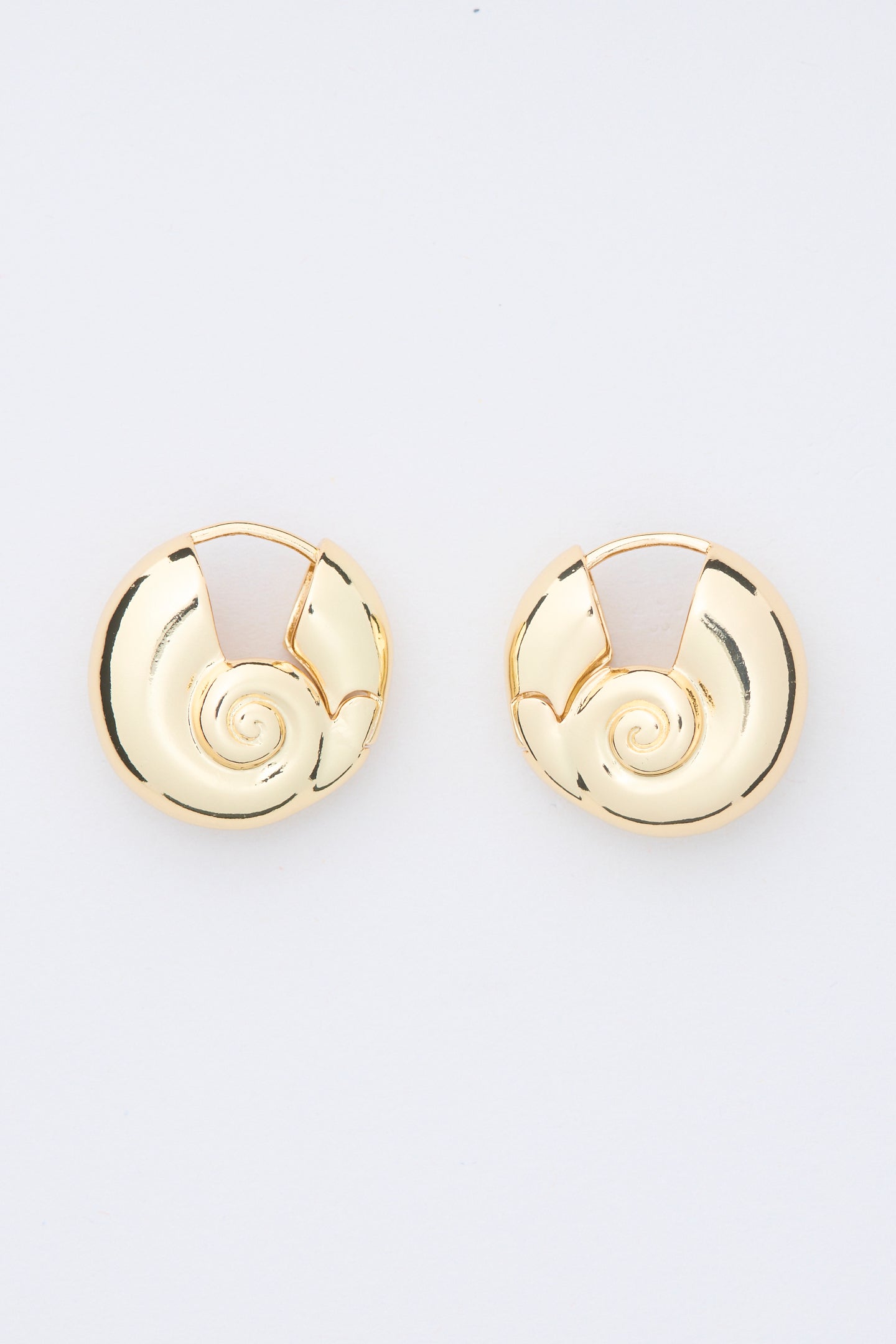 SHELL HOOP | GOLD