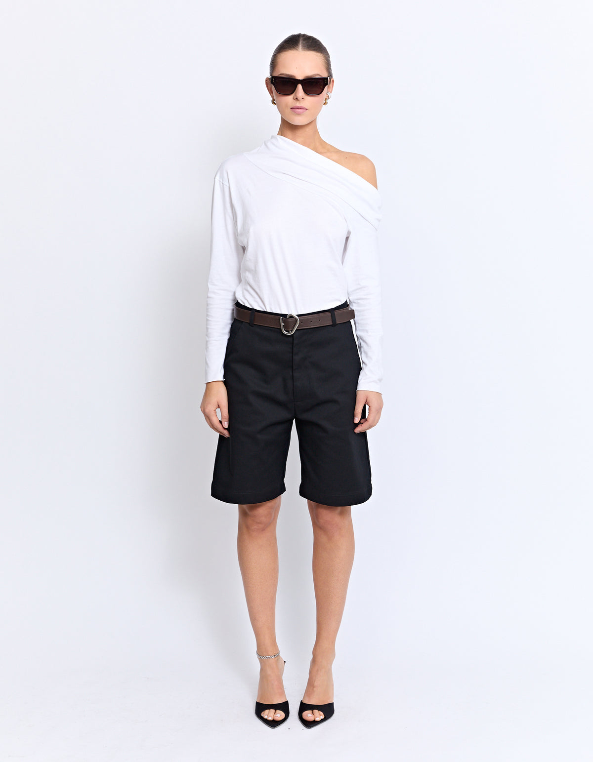 LOURDES BERMUDA SHORT | BLACK