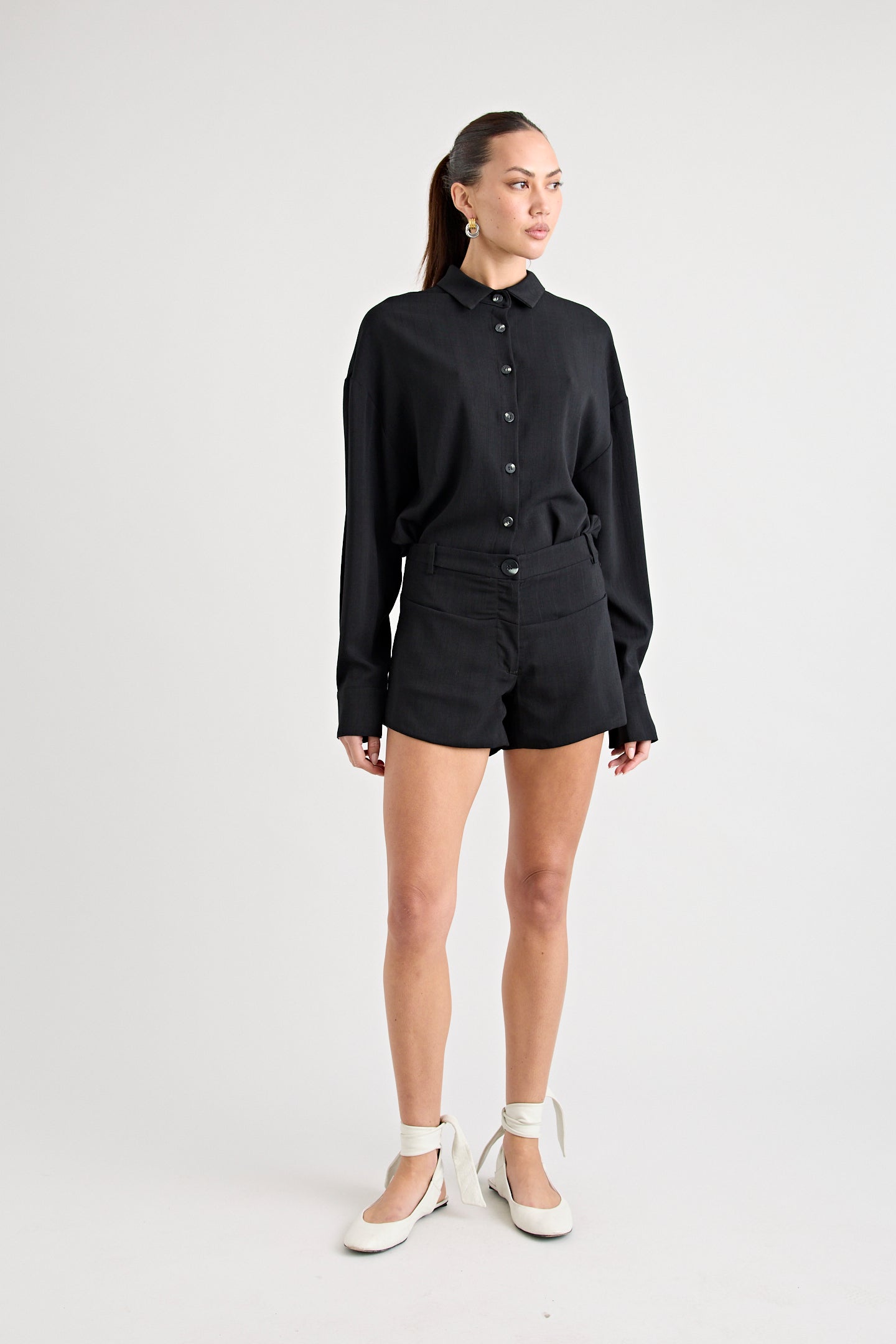 PINO TAILORED SHORT | BLACK