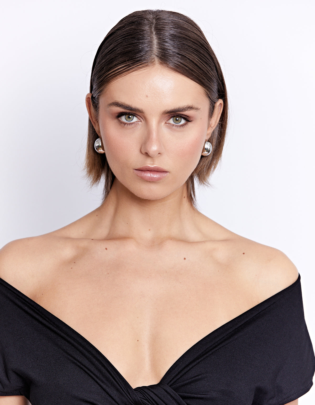 CHUNKY MINI HOOP EARRING SILVER
