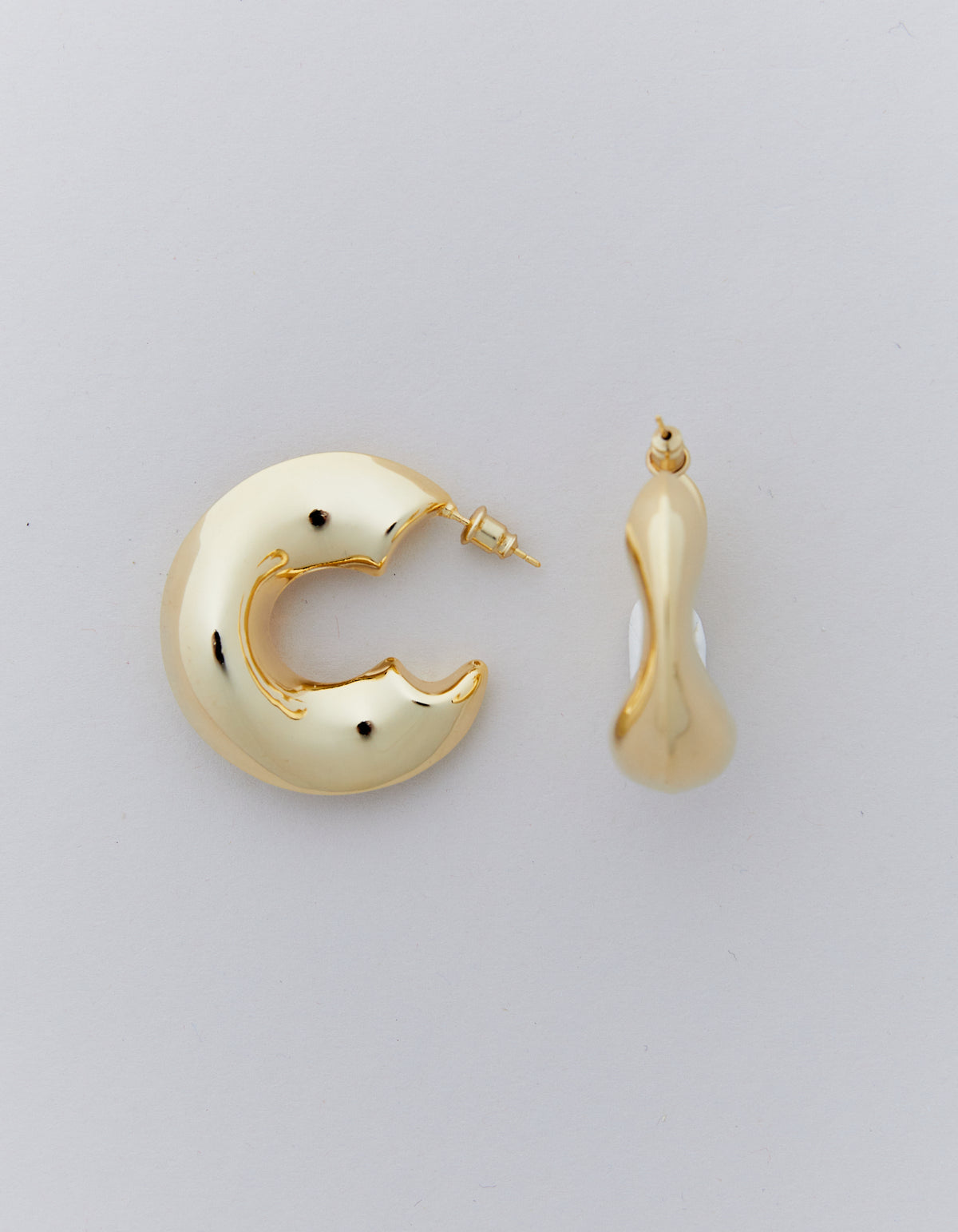 CHUNKY WAVE HOOP GOLD